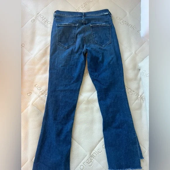 MOTHER Insider Crop Step Fray Jeans - Picture 3 of 7